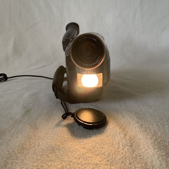 JVC Camcorder Gr-Sxm330u Super Vhs Camcorder W Battery Tested & Works Pls Read - Picture 2 of 16